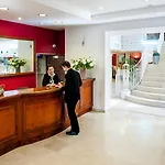 圣索沃酒店 3*