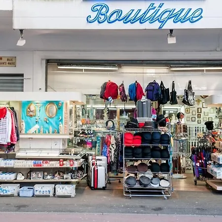 Saint Sauveur Лурд