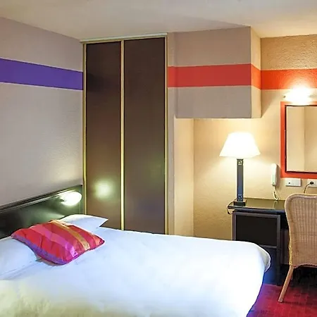 Saint Sauveur Hotel 3*