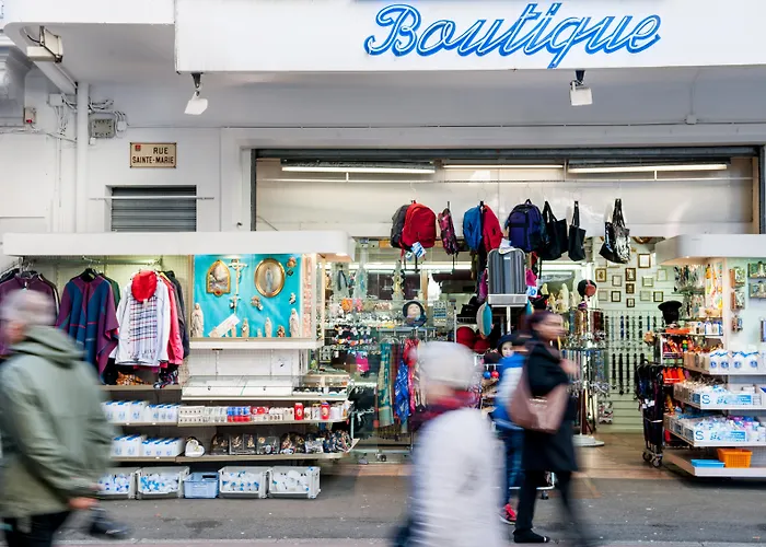 オテル サン ソーヴール ホテル ルルド