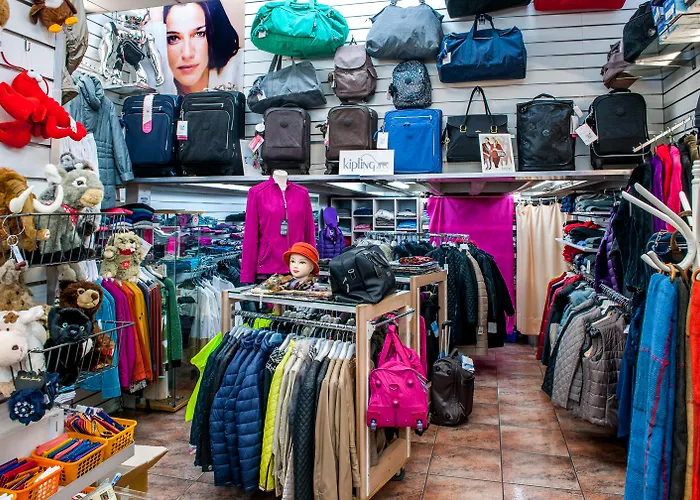 Saint Sauveur Отель