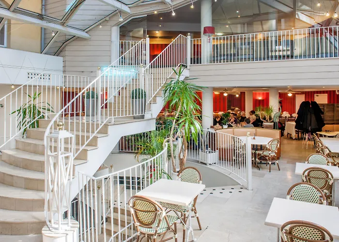 Отель Saint Sauveur