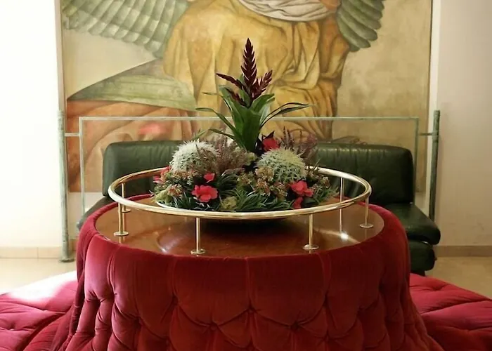 Saint Sauveur Лурд